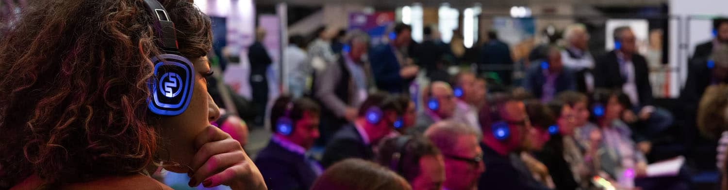Konferenzen und Tagungen mit Kopfhörern